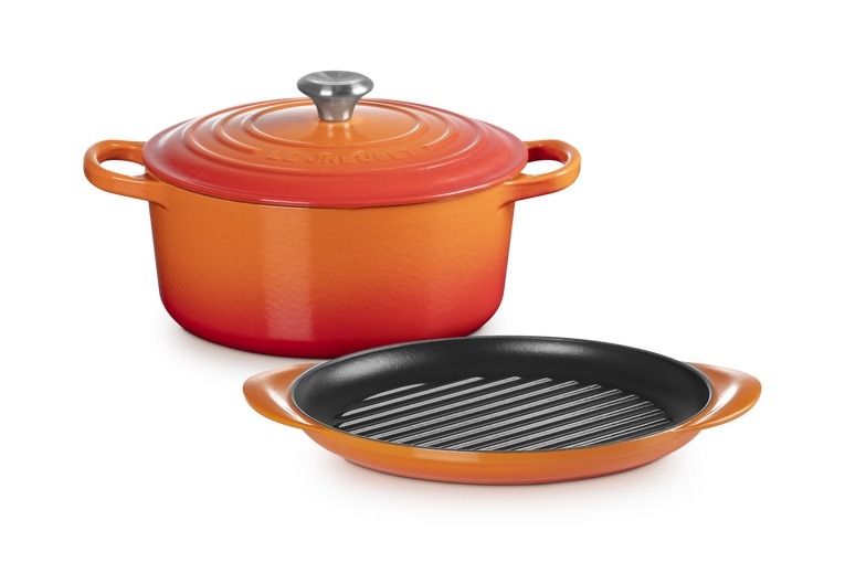 Le Creuset Cast Iron UK000120900 Cast Iron 2 piece Set - Volcanic